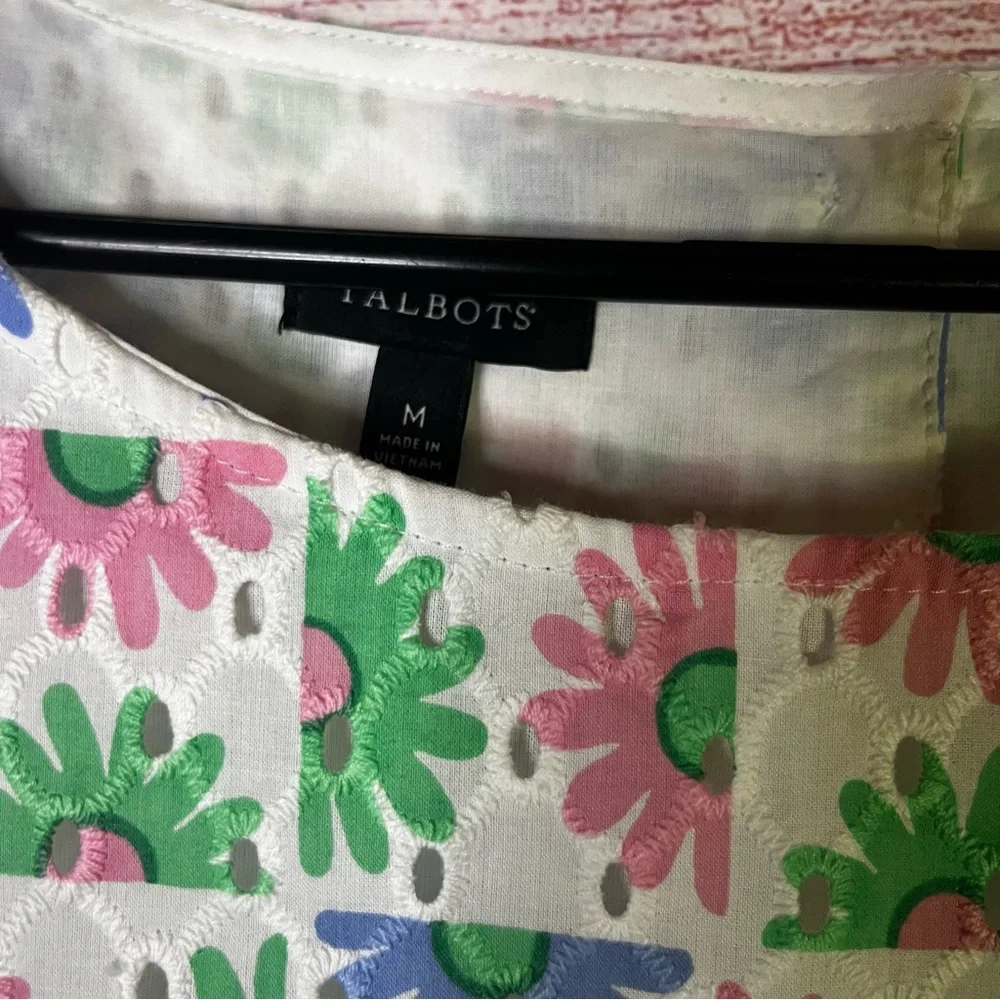 Talbots Floral MultiColor Eyelet Tank Top‎ Side Medium